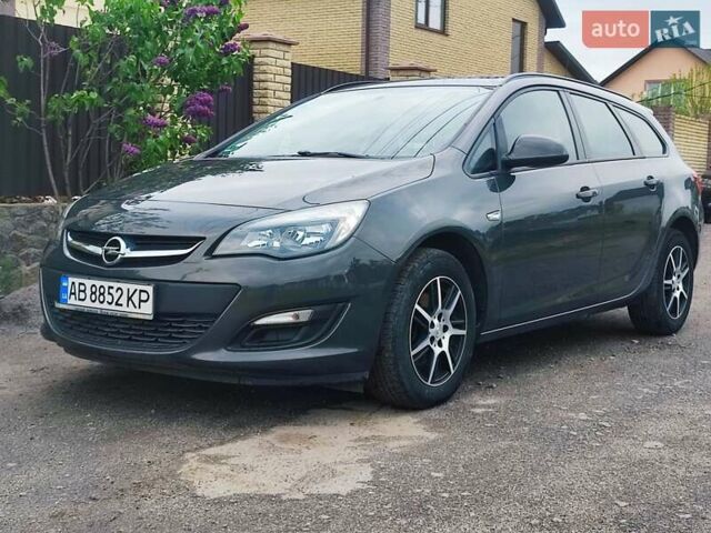 Серый Опель Астра, объемом двигателя 1.6 л и пробегом 208 тыс. км за 8000 $, фото 1 на Automoto.ua