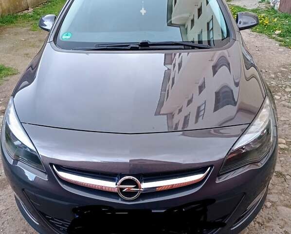Серый Опель Астра, объемом двигателя 0 л и пробегом 126 тыс. км за 10000 $, фото 1 на Automoto.ua