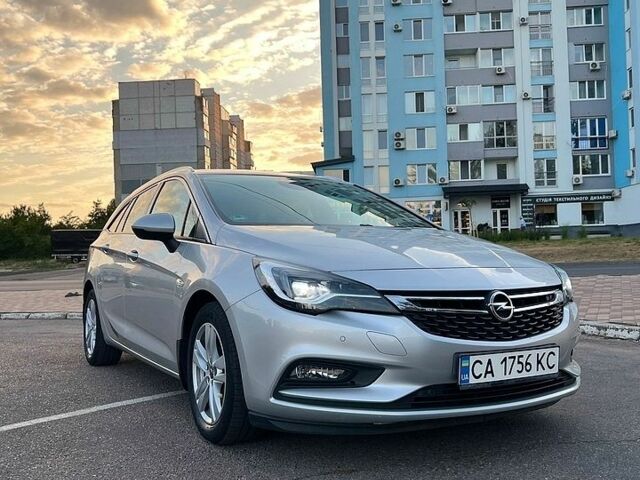 Серый Опель Астра, объемом двигателя 1.6 л и пробегом 231 тыс. км за 10700 $, фото 1 на Automoto.ua