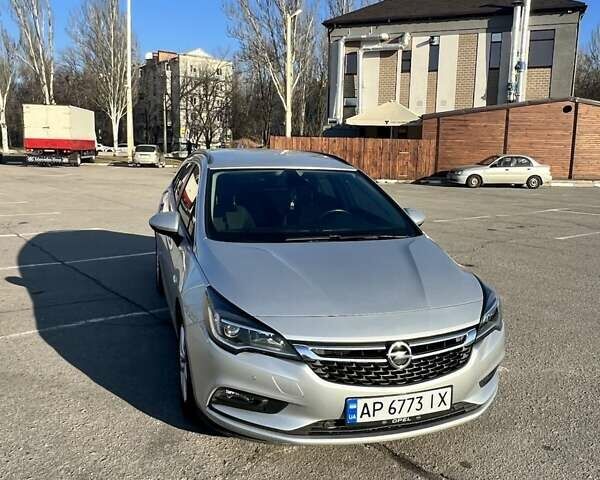 Серый Опель Астра, объемом двигателя 1.6 л и пробегом 255 тыс. км за 9500 $, фото 1 на Automoto.ua