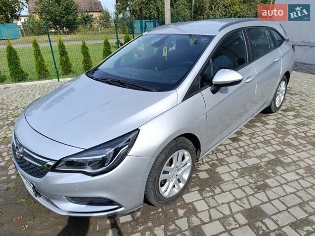 Серый Опель Астра, объемом двигателя 1.6 л и пробегом 287 тыс. км за 8900 $, фото 1 на Automoto.ua