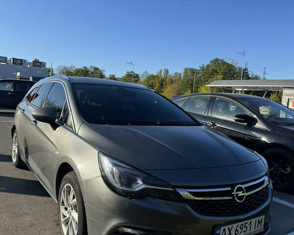 Серый Опель Астра, объемом двигателя 1.6 л и пробегом 257 тыс. км за 10700 $, фото 1 на Automoto.ua