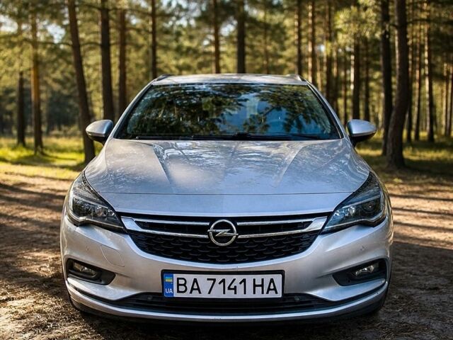 Сірий Опель Астра, об'ємом двигуна 1.6 л та пробігом 210 тис. км за 9950 $, фото 1 на Automoto.ua