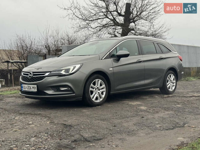 Сірий Опель Астра, об'ємом двигуна 1.6 л та пробігом 260 тис. км за 10000 $, фото 1 на Automoto.ua