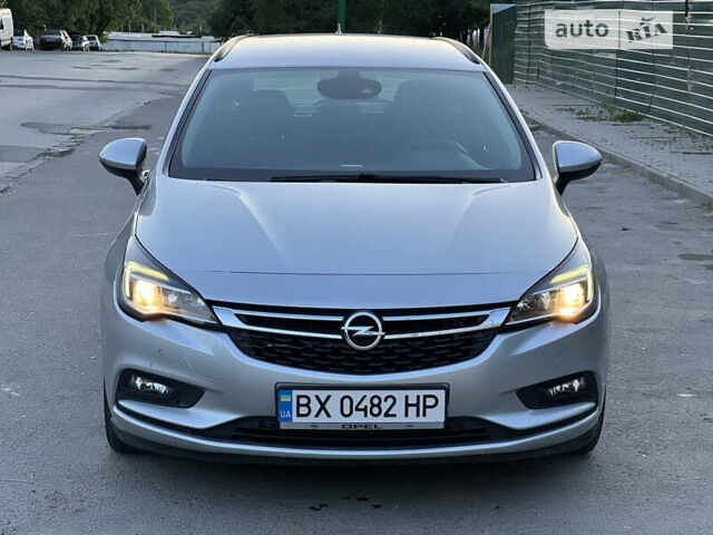 Серый Опель Астра, объемом двигателя 1.6 л и пробегом 222 тыс. км за 10800 $, фото 1 на Automoto.ua