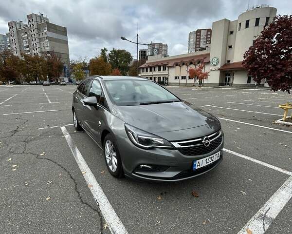 Сірий Опель Астра, об'ємом двигуна 1.6 л та пробігом 218 тис. км за 11000 $, фото 1 на Automoto.ua