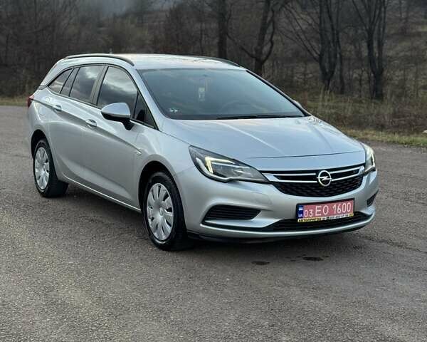 Серый Опель Астра, объемом двигателя 1.6 л и пробегом 146 тыс. км за 7999 $, фото 1 на Automoto.ua