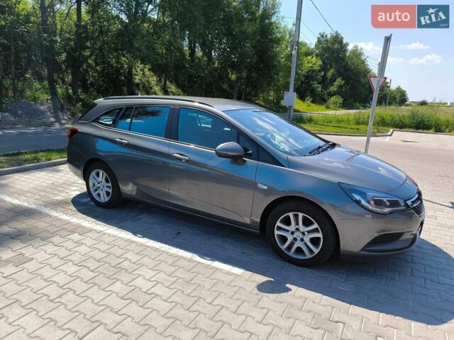 Сірий Опель Астра, об'ємом двигуна 1.6 л та пробігом 174 тис. км за 11200 $, фото 1 на Automoto.ua