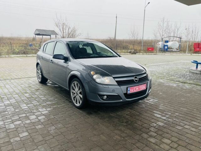 Серый Опель Астра, объемом двигателя 0 л и пробегом 205 тыс. км за 4400 $, фото 1 на Automoto.ua