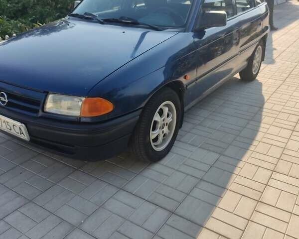 Синій Опель Астра, об'ємом двигуна 1.6 л та пробігом 390 тис. км за 2500 $, фото 1 на Automoto.ua