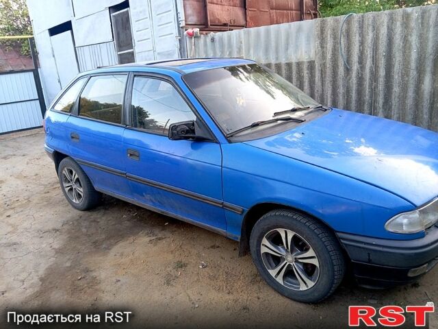 Синій Опель Астра, об'ємом двигуна 1.6 л та пробігом 120 тис. км за 950 $, фото 1 на Automoto.ua