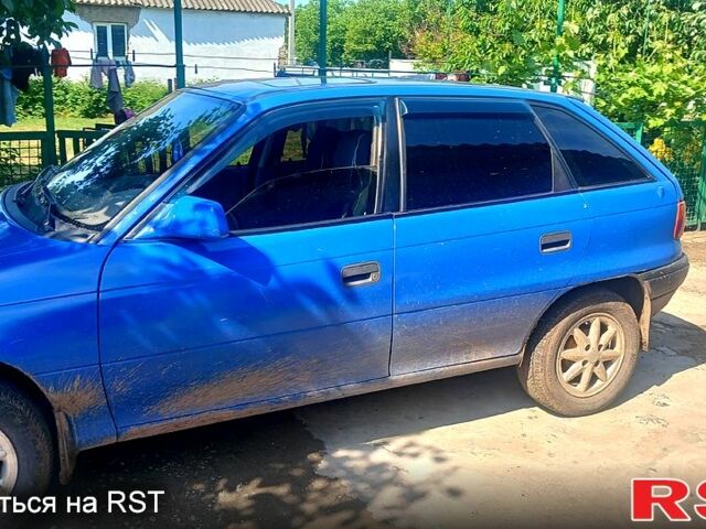 Синій Опель Астра, об'ємом двигуна 1.4 л та пробігом 250 тис. км за 2500 $, фото 1 на Automoto.ua