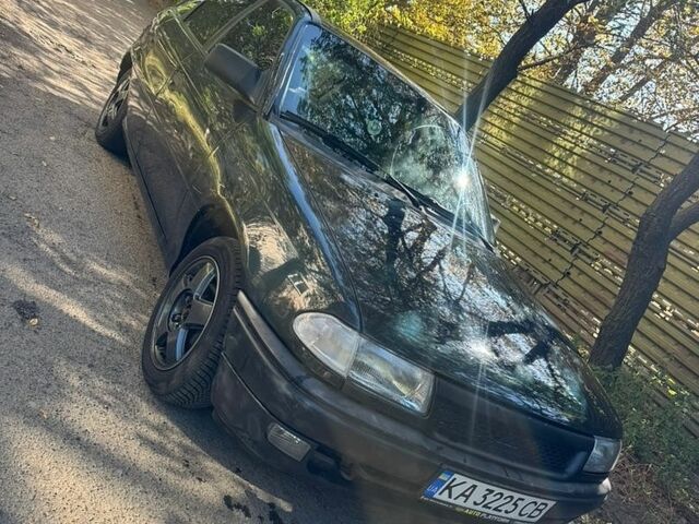 Синій Опель Астра, об'ємом двигуна 1.6 л та пробігом 400 тис. км за 1300 $, фото 1 на Automoto.ua
