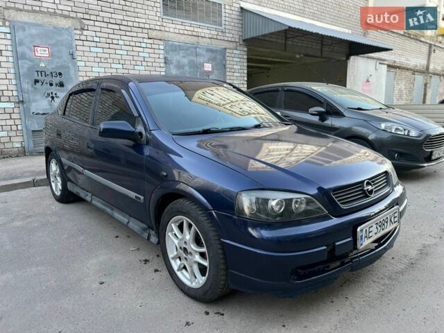 Синій Опель Астра, об'ємом двигуна 1.6 л та пробігом 231 тис. км за 1900 $, фото 1 на Automoto.ua