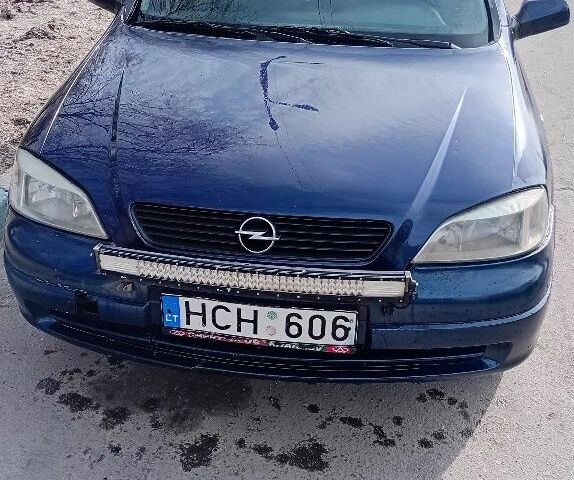 Синий Опель Астра, объемом двигателя 2 л и пробегом 300 тыс. км за 1500 $, фото 1 на Automoto.ua