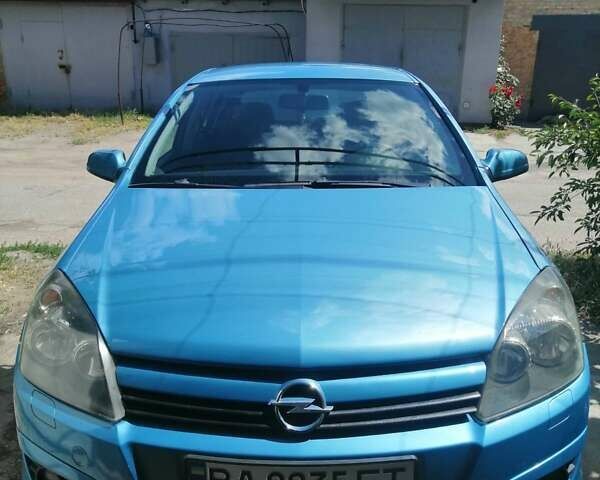 Синий Опель Астра, объемом двигателя 1.7 л и пробегом 190 тыс. км за 5000 $, фото 1 на Automoto.ua