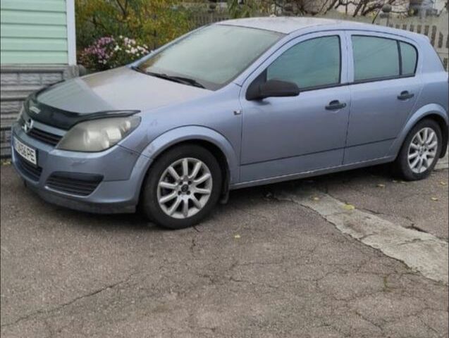 Синий Опель Астра, объемом двигателя 1.6 л и пробегом 270 тыс. км за 4500 $, фото 1 на Automoto.ua