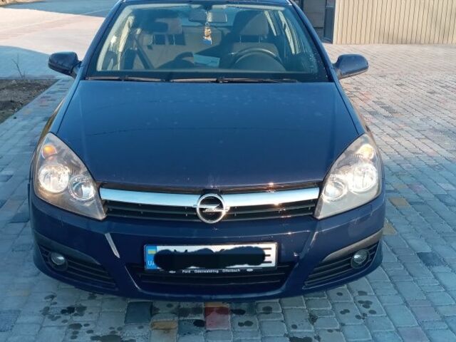 Синий Опель Астра, объемом двигателя 0 л и пробегом 247 тыс. км за 4400 $, фото 1 на Automoto.ua