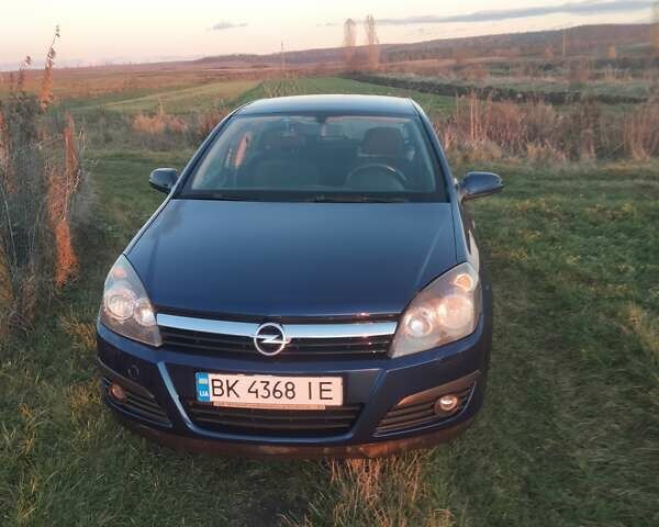Синий Опель Астра, объемом двигателя 1.6 л и пробегом 240 тыс. км за 4700 $, фото 1 на Automoto.ua