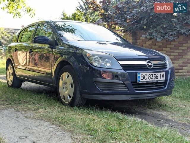 Синий Опель Астра, объемом двигателя 1.8 л и пробегом 340 тыс. км за 4200 $, фото 1 на Automoto.ua