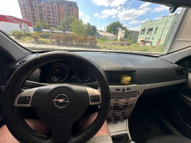 Синий Опель Астра, объемом двигателя 0 л и пробегом 215 тыс. км за 4200 $, фото 1 на Automoto.ua