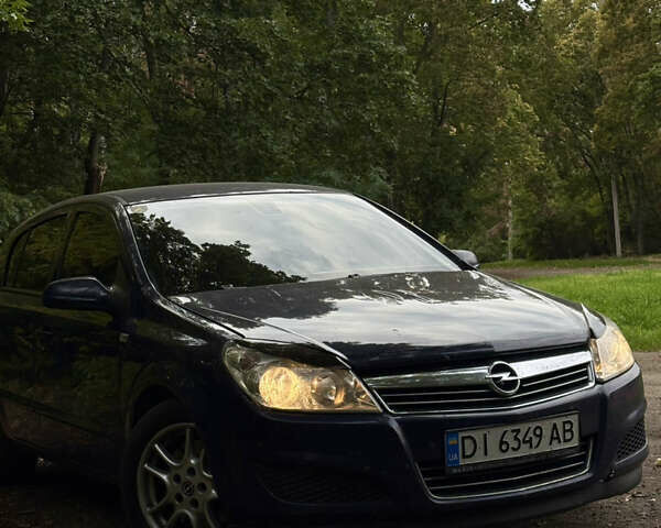 Синий Опель Астра, объемом двигателя 1.91 л и пробегом 299 тыс. км за 3900 $, фото 1 на Automoto.ua