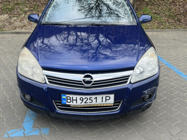 Синий Опель Астра, объемом двигателя 1.6 л и пробегом 123 тыс. км за 4500 $, фото 1 на Automoto.ua