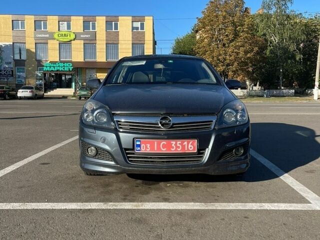 Синий Опель Астра, объемом двигателя 1.8 л и пробегом 174 тыс. км за 5950 $, фото 1 на Automoto.ua