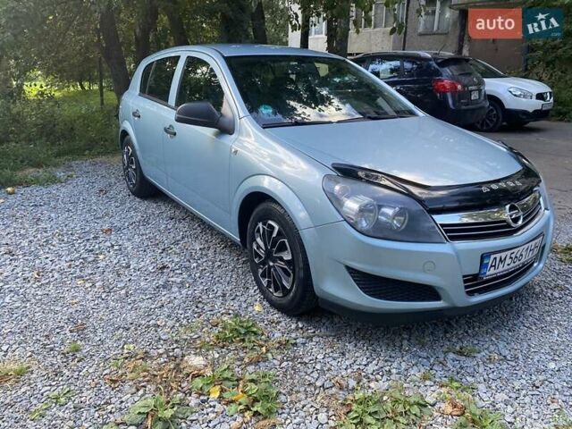 Синий Опель Астра, объемом двигателя 1.4 л и пробегом 204 тыс. км за 5300 $, фото 1 на Automoto.ua