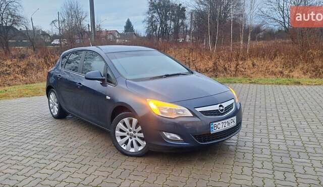Синий Опель Астра, объемом двигателя 1.6 л и пробегом 246 тыс. км за 6300 $, фото 1 на Automoto.ua