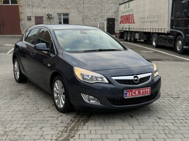 Опель Астра 2009 в Луцке на Automoto.ua Синий Опель Астра, объемом двигателя 1.6 л и пробегом 144 тыс. км за 6600 $, фото 1 на Automoto.ua
