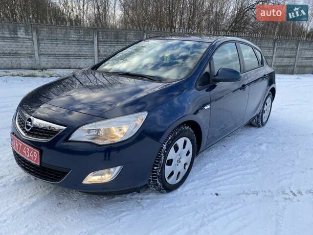 Синий Опель Астра, объемом двигателя 1.6 л и пробегом 135 тыс. км за 6500 $, фото 1 на Automoto.ua