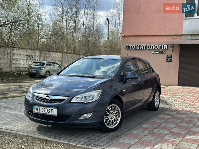 Синий Опель Астра, объемом двигателя 1.3 л и пробегом 226 тыс. км за 5300 $, фото 1 на Automoto.ua