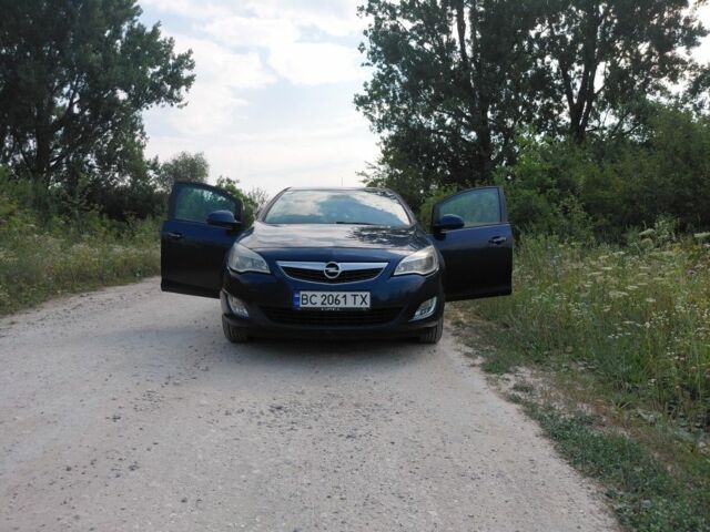 Синій Опель Астра, об'ємом двигуна 1.2 л та пробігом 324 тис. км за 4933 $, фото 1 на Automoto.ua
