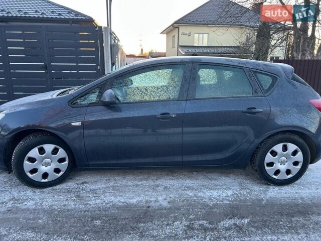 Синий Опель Астра, объемом двигателя 1.6 л и пробегом 247 тыс. км за 6500 $, фото 1 на Automoto.ua