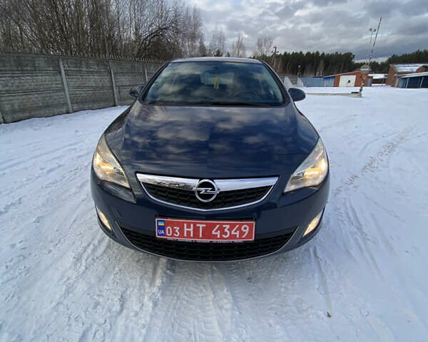 Синий Опель Астра, объемом двигателя 1.6 л и пробегом 135 тыс. км за 6850 $, фото 1 на Automoto.ua