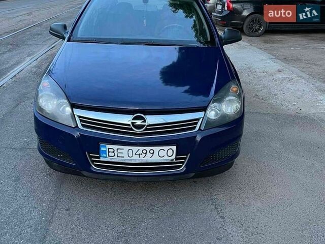 Синий Опель Астра, объемом двигателя 1.7 л и пробегом 327 тыс. км за 3600 $, фото 1 на Automoto.ua