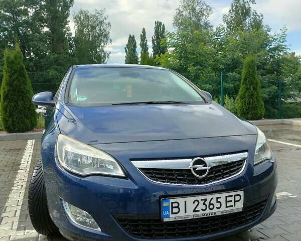 Синий Опель Астра, объемом двигателя 1.4 л и пробегом 229 тыс. км за 7900 $, фото 1 на Automoto.ua