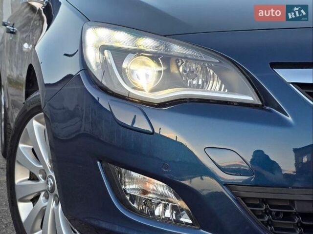 Синій Опель Астра, об'ємом двигуна 1.6 л та пробігом 216 тис. км за 8700 $, фото 1 на Automoto.ua