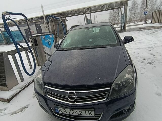 Синій Опель Астра, об'ємом двигуна 1.6 л та пробігом 124 тис. км за 7000 $, фото 1 на Automoto.ua