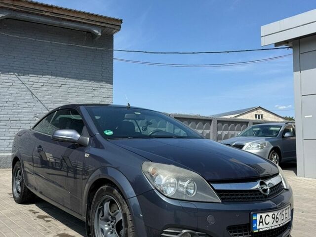 Синий Опель Астра, объемом двигателя 1.9 л и пробегом 210 тыс. км за 5700 $, фото 1 на Automoto.ua
