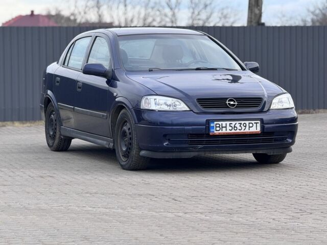 Синій Опель Астра, об'ємом двигуна 2 л та пробігом 250 тис. км за 2500 $, фото 1 на Automoto.ua