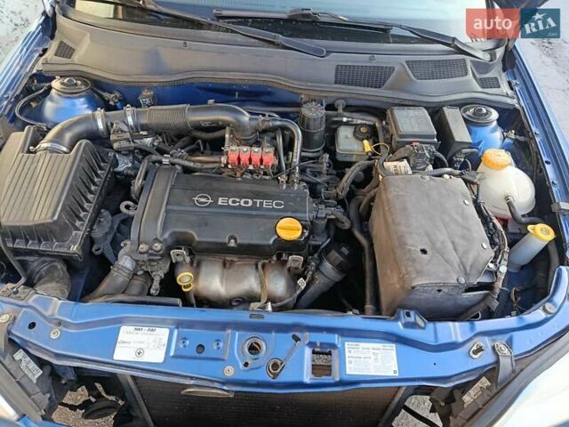 Синій Опель Астра, об'ємом двигуна 1.4 л та пробігом 116 тис. км за 3430 $, фото 1 на Automoto.ua