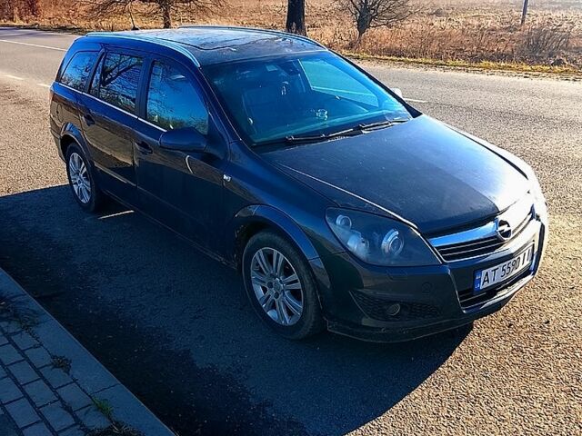 Синий Опель Астра, объемом двигателя 1.9 л и пробегом 303 тыс. км за 5500 $, фото 1 на Automoto.ua