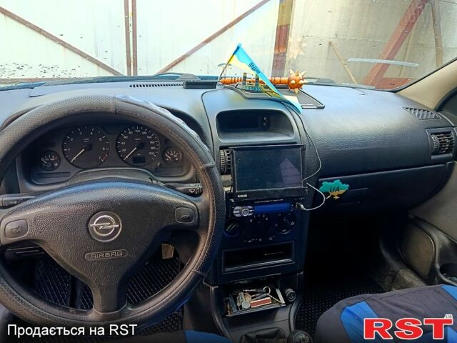 Синій Опель Астра, об'ємом двигуна 1.6 л та пробігом 242 тис. км за 2800 $, фото 1 на Automoto.ua