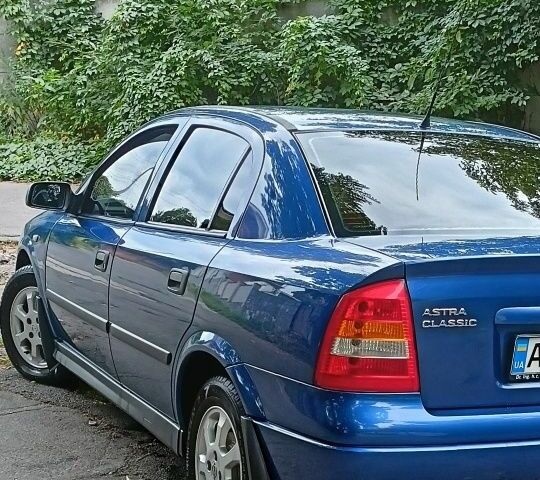 Синий Опель Астра, объемом двигателя 0 л и пробегом 190 тыс. км за 4500 $, фото 1 на Automoto.ua