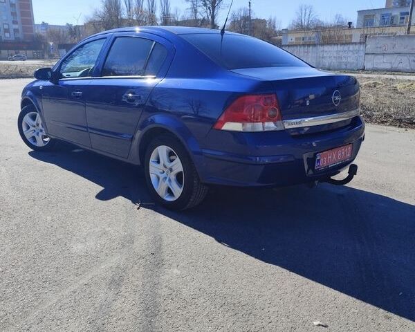 Синий Опель Астра, объемом двигателя 1.6 л и пробегом 176 тыс. км за 6200 $, фото 1 на Automoto.ua