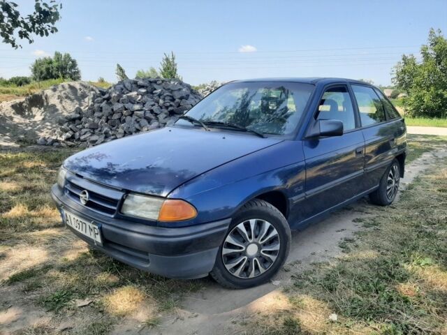 Синій Опель Астра, об'ємом двигуна 1.4 л та пробігом 322 тис. км за 850 $, фото 1 на Automoto.ua