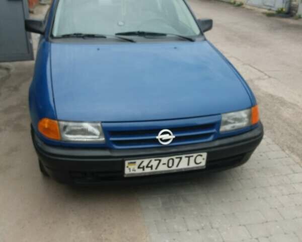 Синій Опель Астра, об'ємом двигуна 1.6 л та пробігом 196 тис. км за 2500 $, фото 1 на Automoto.ua