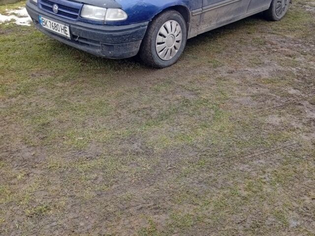 Синій Опель Астра, об'ємом двигуна 0 л та пробігом 300 тис. км за 950 $, фото 1 на Automoto.ua